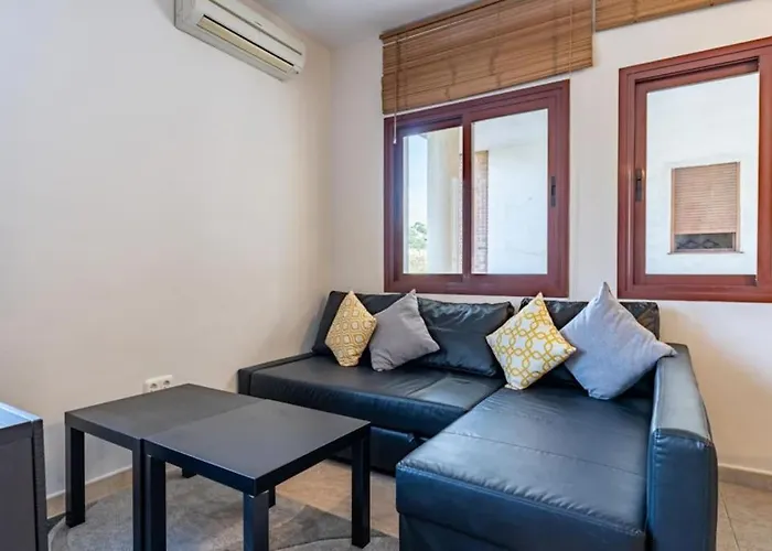 Ct 144 - La Cala Boulevard - Studio I
