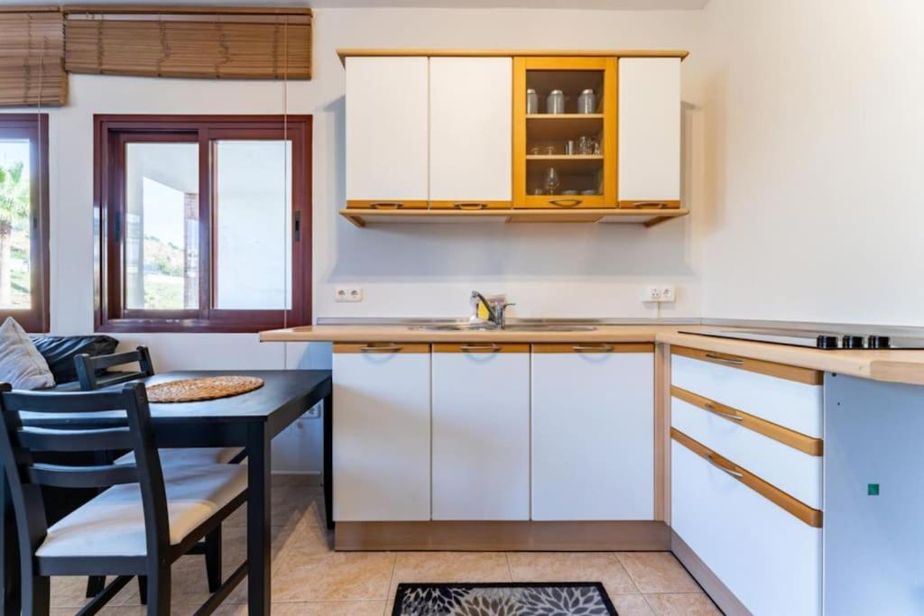 Ct 144 - La Cala Boulevard - I Appartamento *